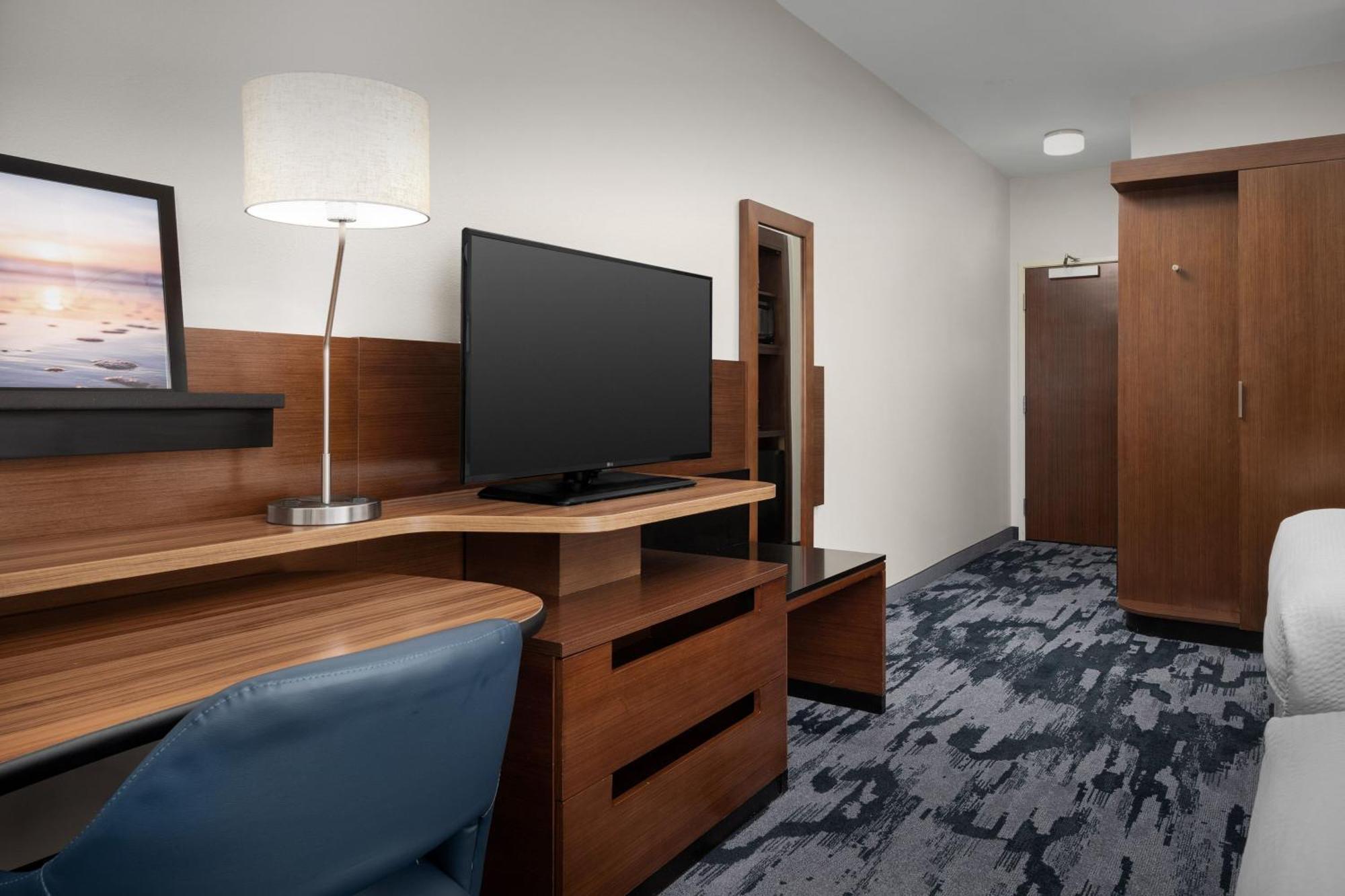 Fairfield Inn & Suites By Marriott Panama City Beach Upper Grand Lagoon Exterior photo